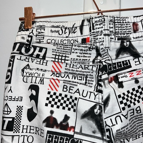 V.I.P. Graphic Pants - Picture 5 of 7